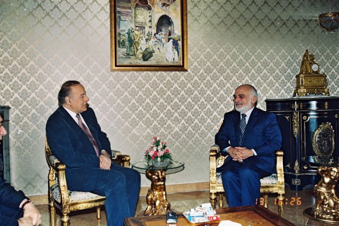 Heydər Əliyev və İordaniya kralı I Hüseyn. Kasablanka, 13 dekabr 1994.