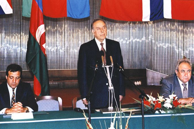 “Əsrin müqaviləsi” neft kontraktının imzalanma mərasimi. 20 sentyabr 1994.