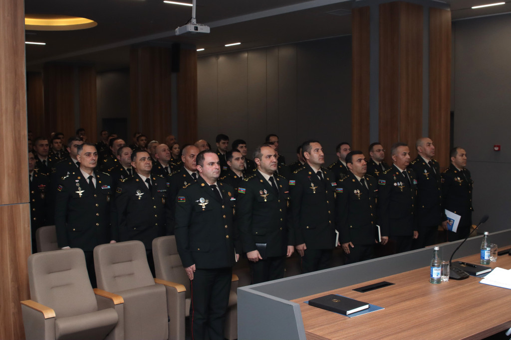 Strateji Obyektlərin Mühafizəsi Dövlət Agentliyinin şəxsi heyəti Fəxri xiyabanı ziyarət ediblər