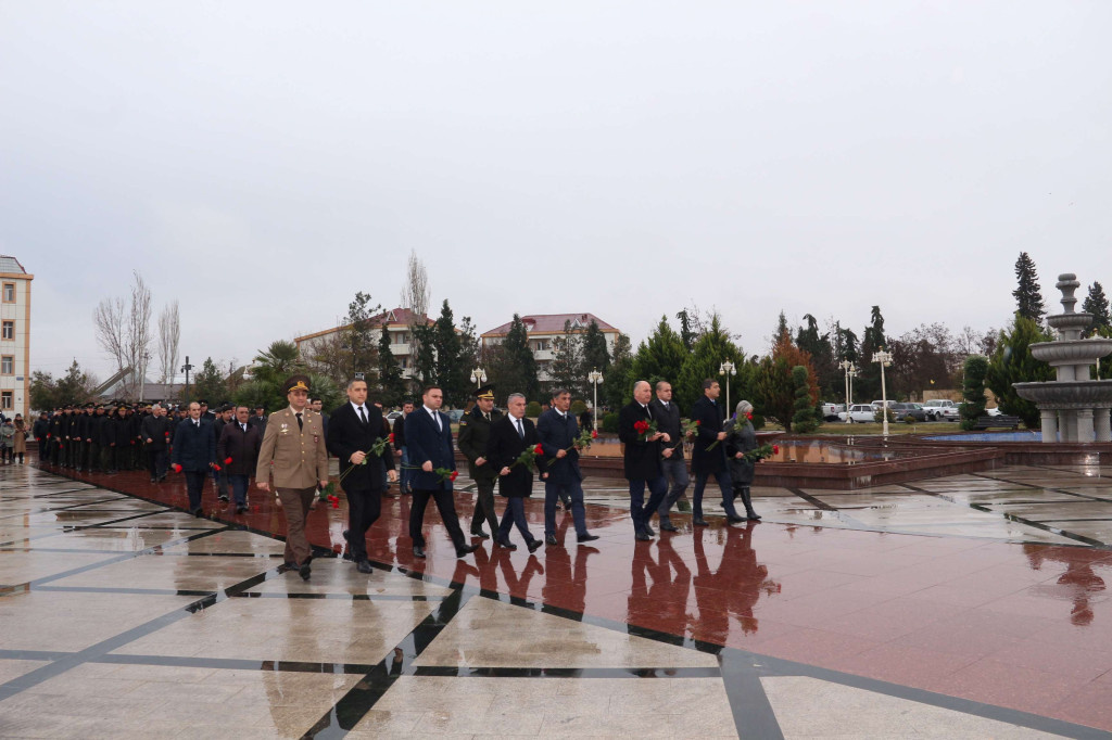 Strateji Obyektlərin Mühafizəsi Dövlət Agentliyinin regional idarələrində Ulu Öndərin anım günü ilə bağlı tədbirlər keçirilmişdir.