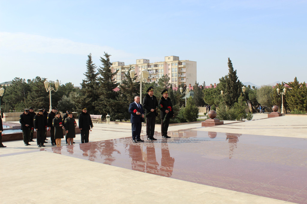 Strateji Obyektlərin Mühafizəsi Dövlət Agentliyinin Qaradağ regional idarəsinin şəxsi heyəti Heydər Əliyev Mərkəzində olublar