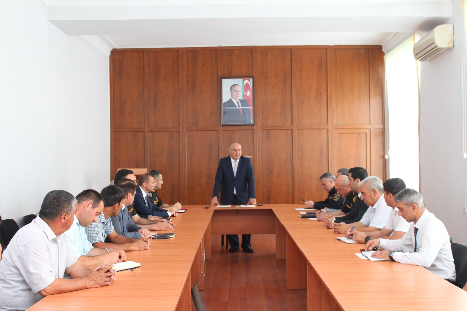 İxrac neft-qaz boru kəmərlərinin təhlükəsizliyi ilə bağlı Ucar Rayon İcra Hakimiyyətində iclas keçirilmişdir