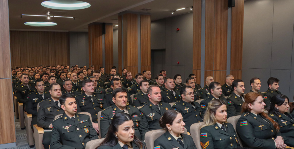 Ümummilli Lider Heydər Əliyevin anadan olmasının 103-cü ildönümünə həsr olunmuş tədbir keçirilib