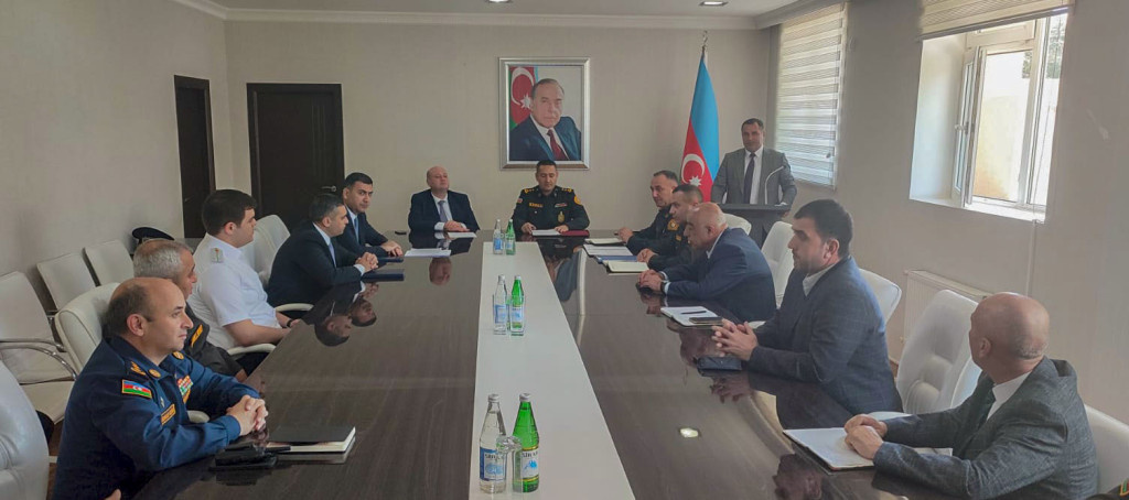 Qaradağ Rayon İcra Hakimiyyətində ixrac neft-qaz boru kəmərlərinin təhlükəsizliyi ilə bağlı iclas keçirilmişdir