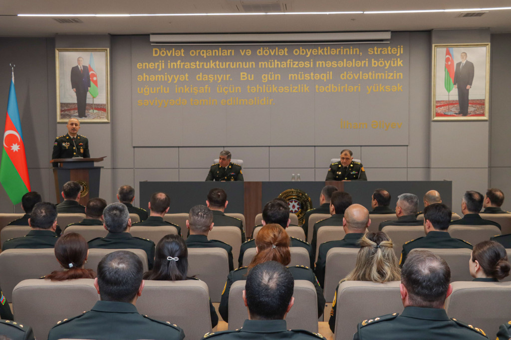 Ümummilli Lider Heydər Əliyevin anadan olmasının 103-cü ildönümünə həsr olunmuş tədbir keçirilib